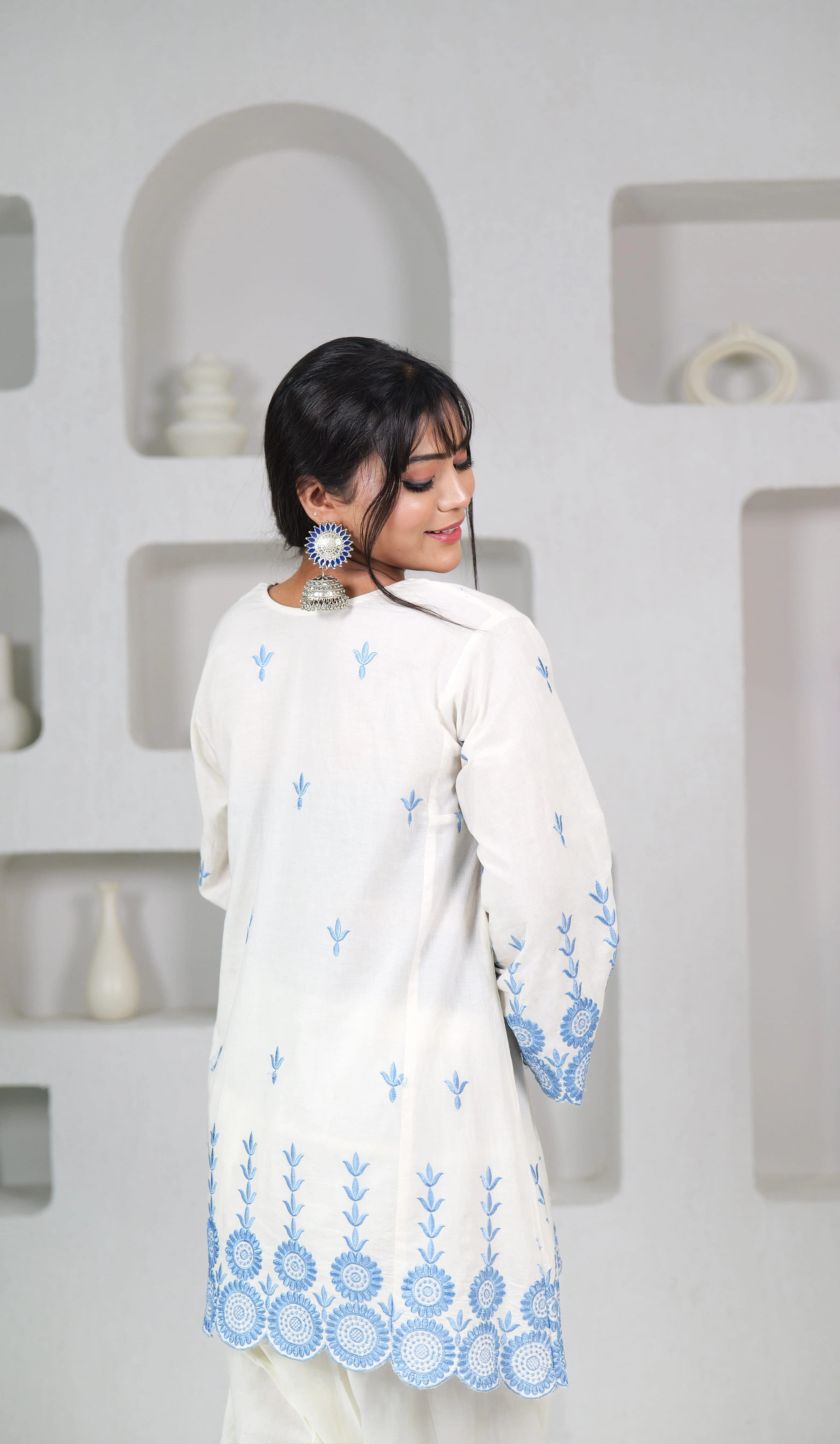 NEERA KURTA SET